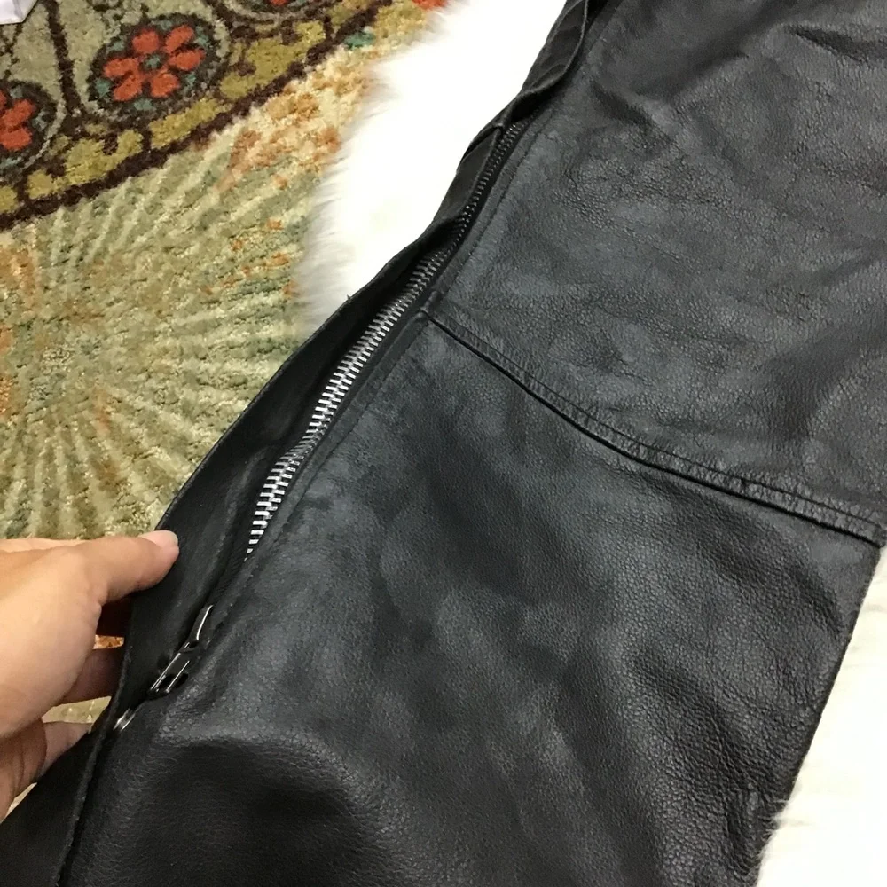 Event Leather Black Motorcycle Chaps Zip Sides Snap Bottoms Pocket